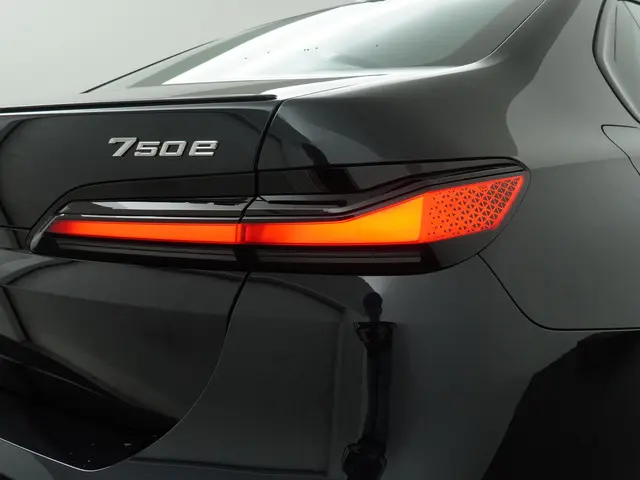 BMW 7 Serie 750e xDrive 2025 Hybride Benzine 30