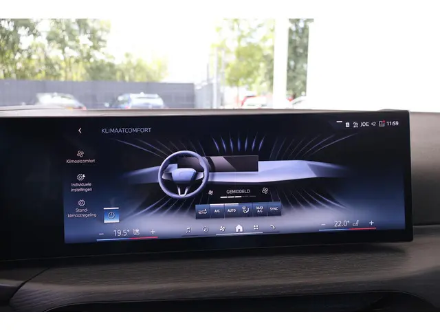 BMW 3 Serie Touring 330e xDrive 2025 Hybride Benzine 21