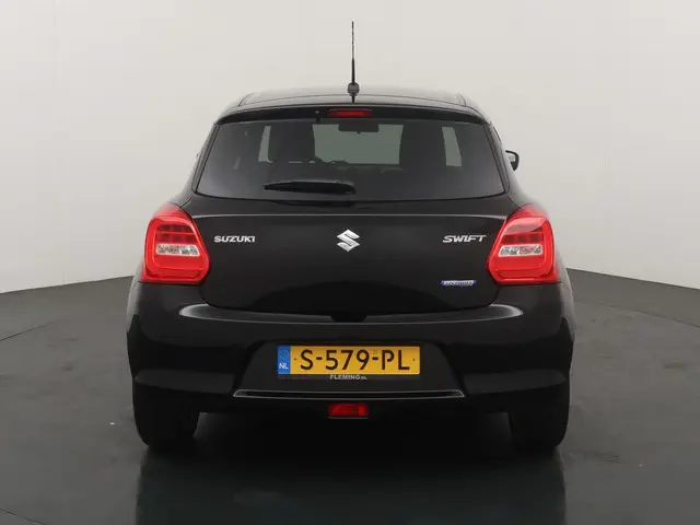 Suzuki Swift 1.2 Style Smart Hybrid 2023 Benzine 4