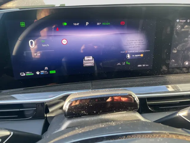 Omoda 9 SHS 1.5T-GDi SHS-P Premium 2026 Hybride Benzine 13