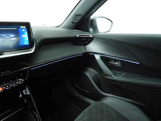 Peugeot e-2008 EV GT Pack 50 kWh 2022 Elektrisch 35