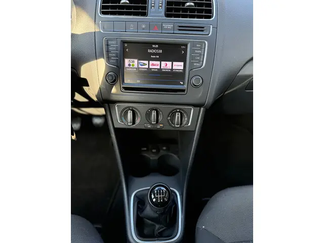 Volkswagen Polo 1.4 TDI Comfortline 72342km 2017 Diesel 13