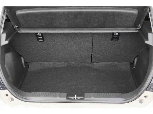 Suzuki Swift 1.2 Style Smart Hybrid 2025 Hybride Benzine 6