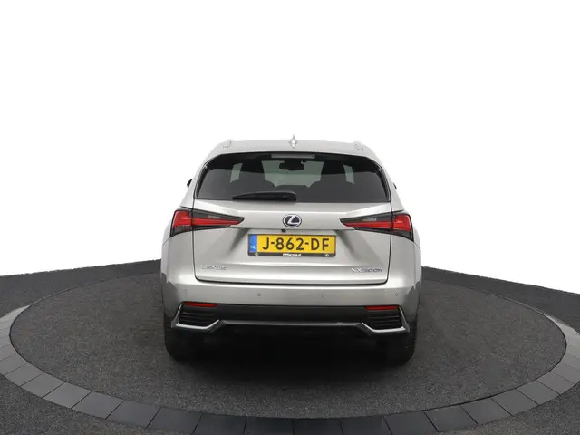 Lexus NX 300h AWD Sport Edition 2020 Hybride Benzine 44