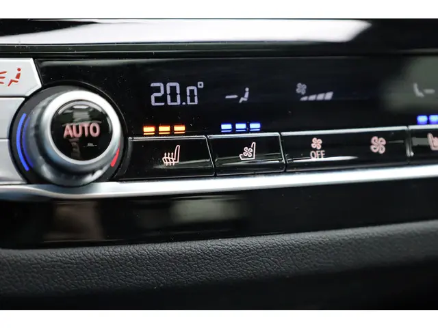 BMW X4 M40i High Executive Edition 2021 Benzine 35