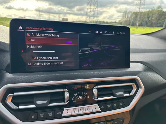 BMW X4 xDrive20i Bns Ed.+ PANORAMADAK | NAP ! 2021 Benzine 18