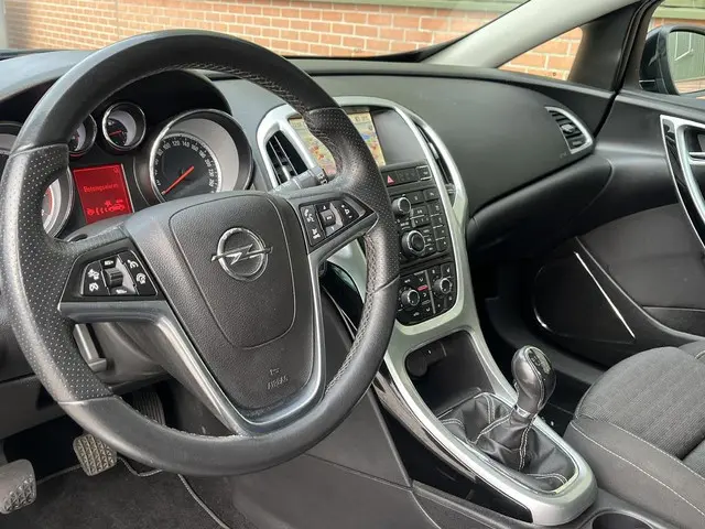 Opel Astra GTC 1.6 Turbo Sport - OPC Pakket 2012 Benzine 15