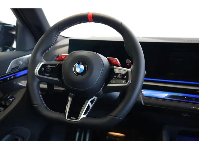 BMW M5 Touring 2026 Hybride Benzine 11