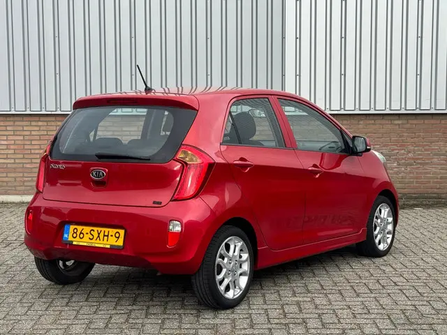 Kia Picanto 1.0 CVVT Comfort Pack Airco/ Led 2012 Benzine 6