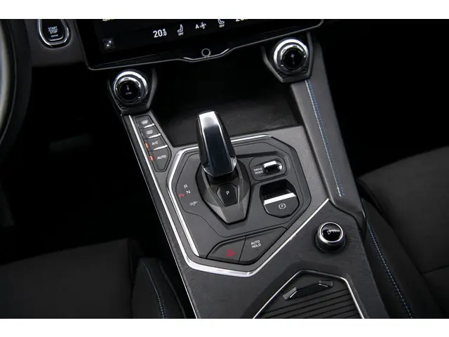 Lynk & Co 01 1.5 2021 Hybride Benzine 19