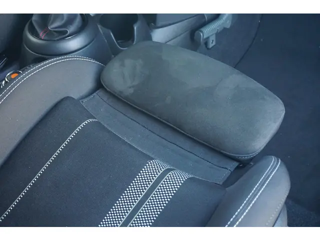 MINI 3-Deurs Cooper 2019 Benzine 8