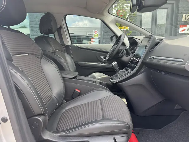 Renault Scénic 1.3 TCe Bose 2019 Benzine 13