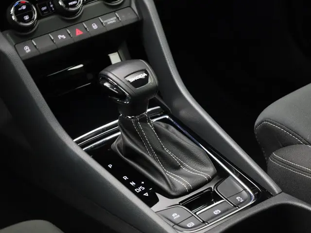 Škoda Karoq 1.5TSI/150PK ACT Sportline DSG 2025 Benzine 39