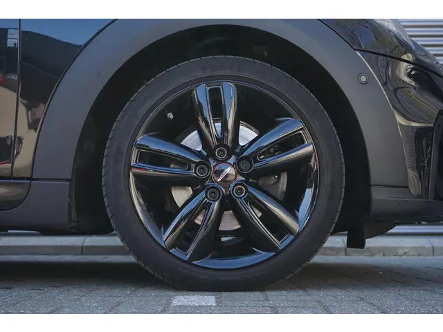 MINI 3-Deurs Cooper 2023 Benzine 6