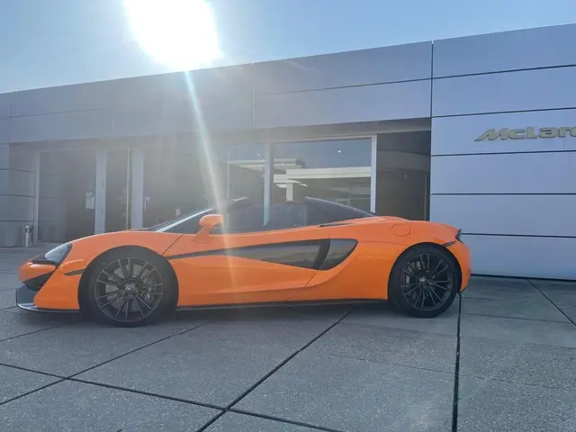 McLaren 570S Spider 570S Carbon Novitec 2018 Benzine 8