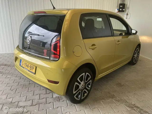 Volkswagen up! 1.0 BMT high up! // NAP // 2 JAAR APK // 2019 Benzine 7