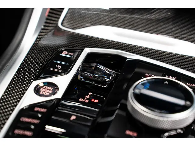 BMW X6 M60i xDrive 2023 Benzine 49