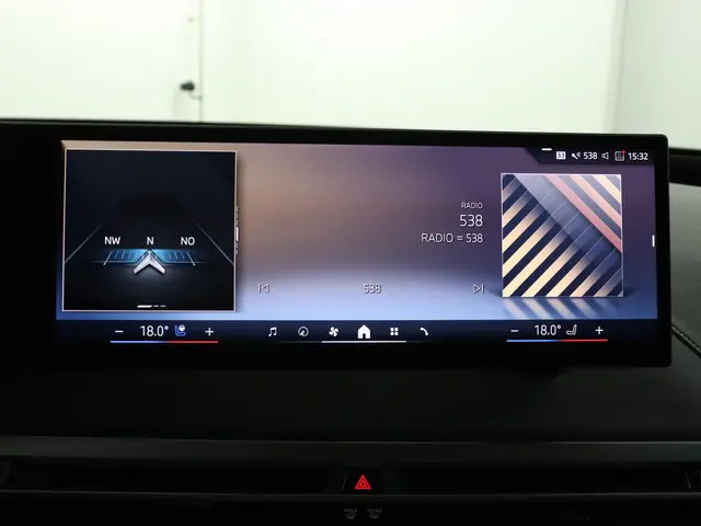 BMW iX xDrive40 2025 Elektrisch 7