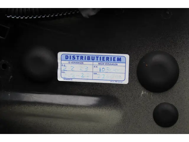 Fiat 500 1.2 S * Automaat / Half-leder / Navi * 2018 Benzine 27