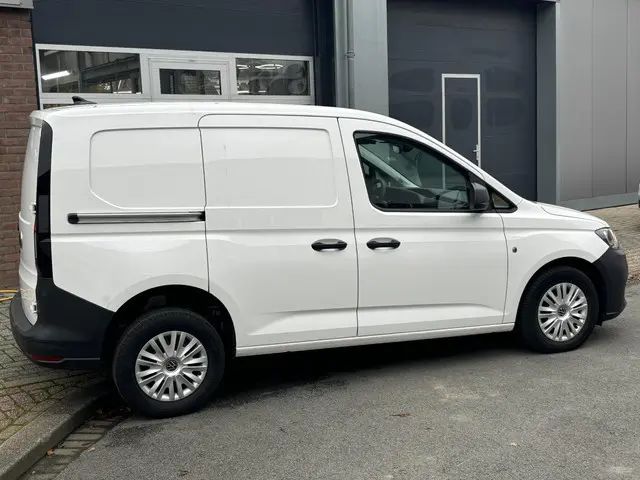 Volkswagen Caddy Cargo 2.0 TDI Comfort 2022 Diesel 4