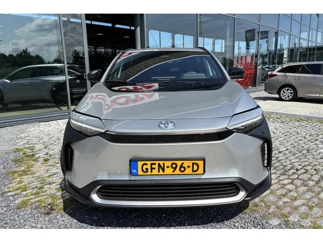 Toyota bZ4X Premium 71 kWh 2024 Elektrisch 2