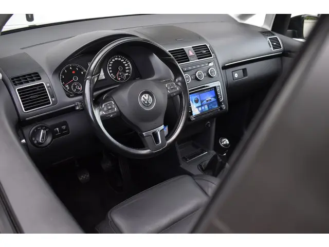 Volkswagen Touran 1.4 TSI Highline 7p. 2012 Benzine 14