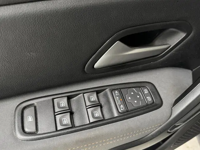 Dacia Duster 1.0 TCe 100 ECO-G Extreme 2023 Benzine 24