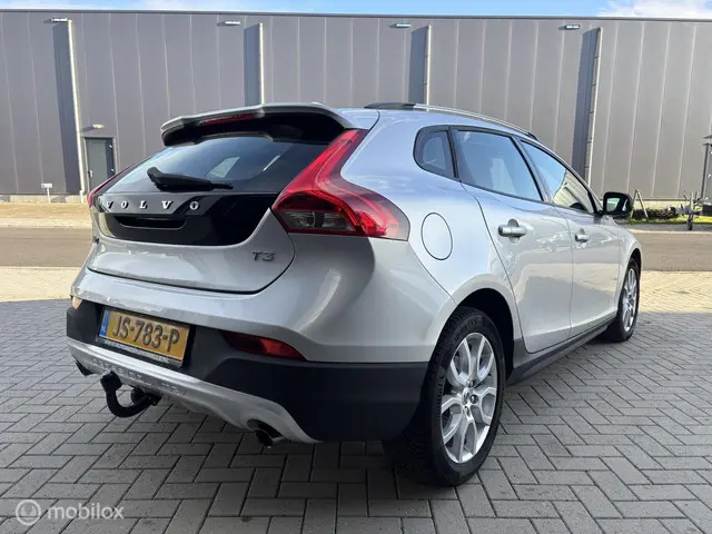 Volvo V40 Cross Country 2.0 T3 Momentum 2016 Benzine 5