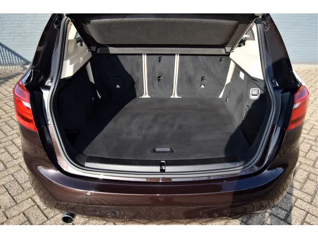 BMW 2 Serie Active Tourer 218i Essential 2015 Benzine 38