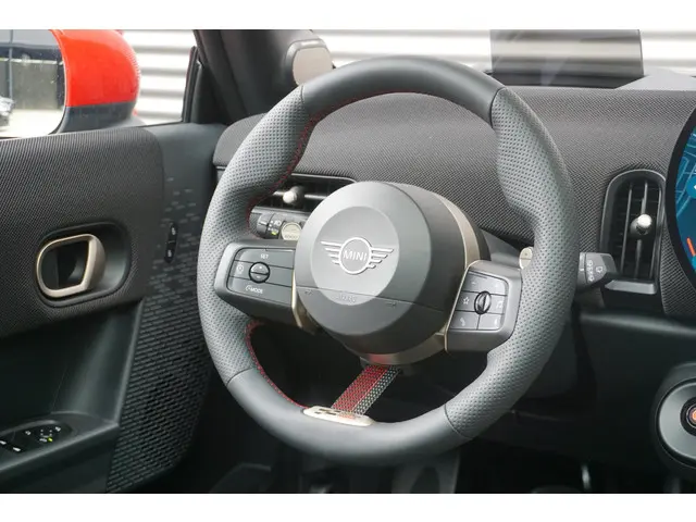 MINI 3-Deurs C 2024 Benzine 33