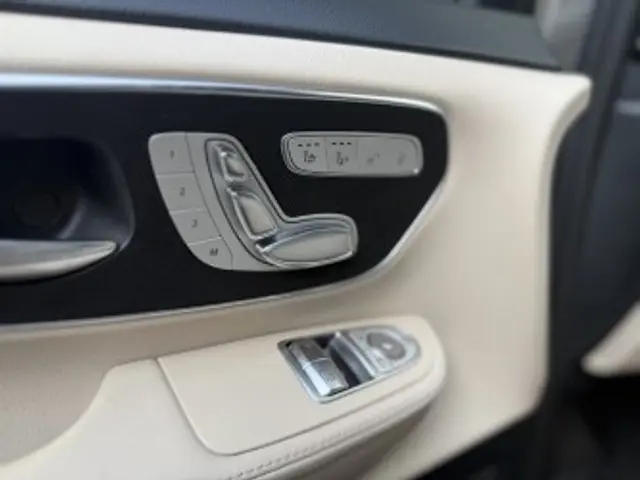 Mercedes-Benz V-Klasse 250d 4-M L.DC Ed. 2018 Diesel 11