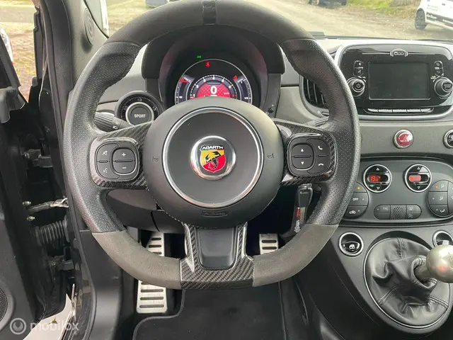 Fiat 500 1.4 T-Jet Abarth Competizione 2017 Benzine 14