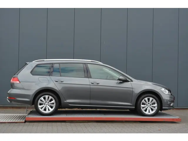 Volkswagen Golf Variant 1.0 TSI Comfortline 2019 Benzine 2