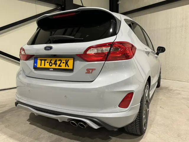 Ford Fiesta 1.5 EcoBoost ST-3 2018 Benzine 29
