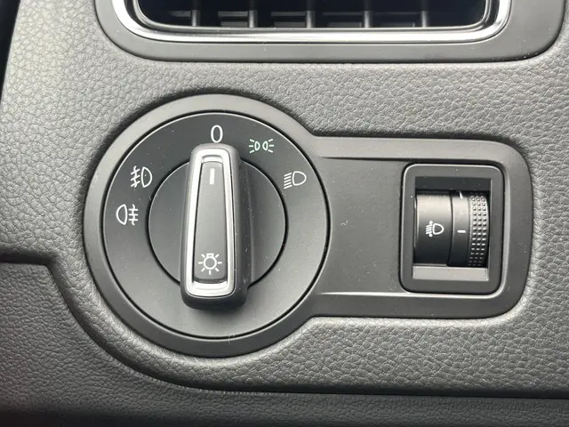 Volkswagen Polo 1.2 TSI Cross 2014 Benzine 37