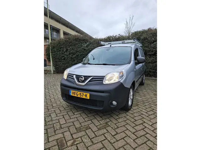 Nissan NV250 2