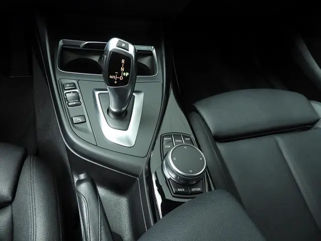 BMW 1 Serie 5-deurs 118i 2019 Benzine 16