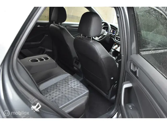 Volkswagen T-Roc 1.5 TSI R-Line Aut Bj 2024 2024 Benzine 11