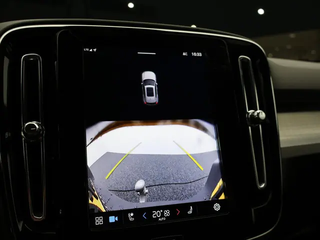 Volvo XC40 2.0 B4 Plus Dark 2025 Benzine 16