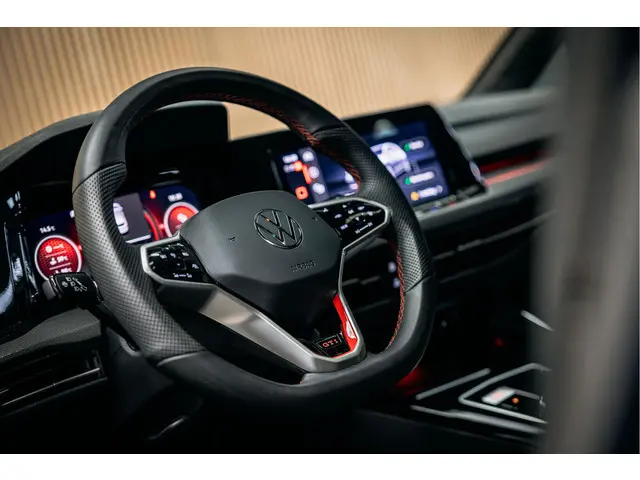 Volkswagen Golf 2.0 TSI GTI Clubsport 2024 Benzine 24