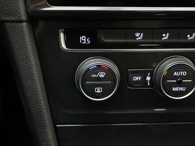 Volkswagen e-Golf E-DITION 100kW/136PK 2020 Elektrisch 28