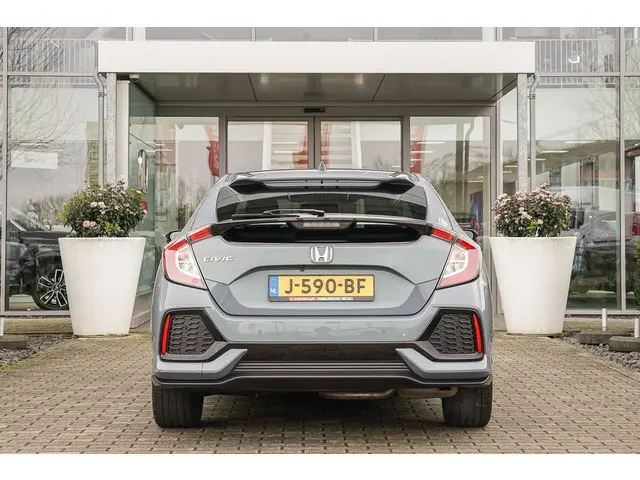 Honda Civic 1.0i VTEC EXECUTIVE 2020 Benzine 52