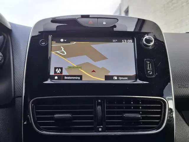 Renault Clio Estate TCe 90 Limited 2020 Benzine 24