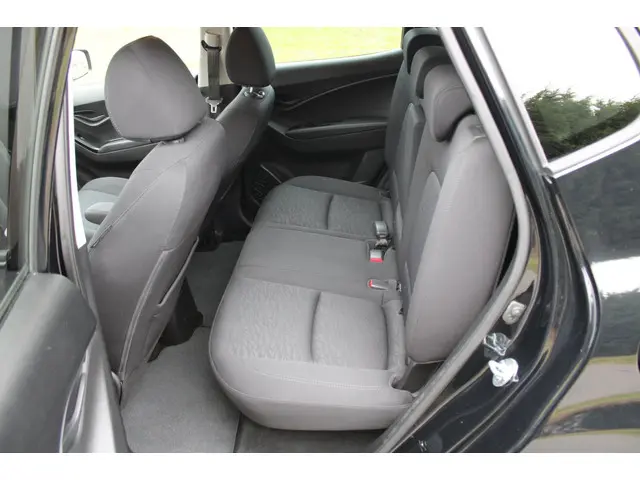 Hyundai ix20 1.4i i-Magine met Navigatie 2013 Benzine 11