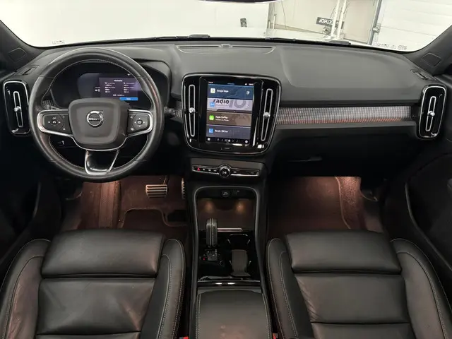Volvo XC40 Recharge P8 AWD R-Design 2020 Elektrisch 3