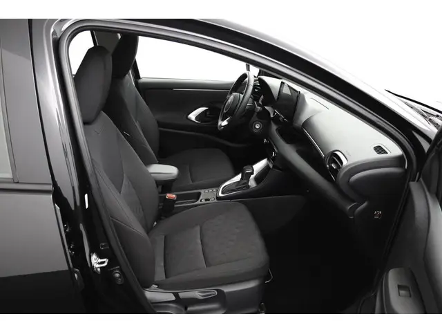 Toyota Yaris 1.5 Hybrid 115 2024 Hybride Benzine 22