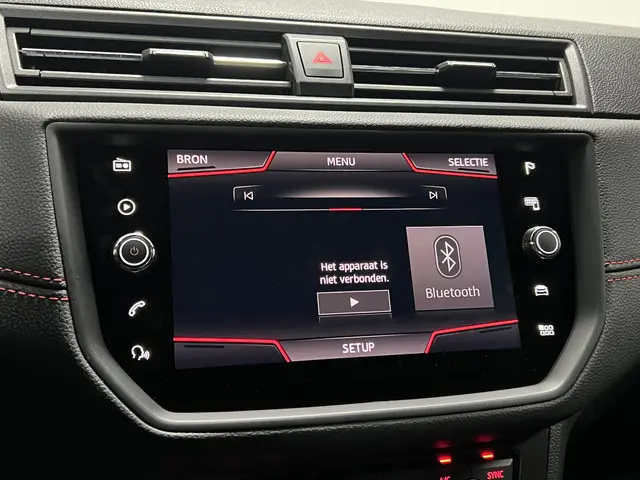 SEAT Arona 1.0 TSI FR Business Intense 2018 Benzine 24