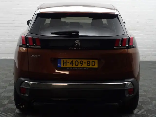 Peugeot 3008 1.2 PureTech GT Premium- 2020 Benzine 32