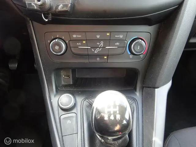 Ford Focus Wagon 1.0 Trend 2017 Benzine 16