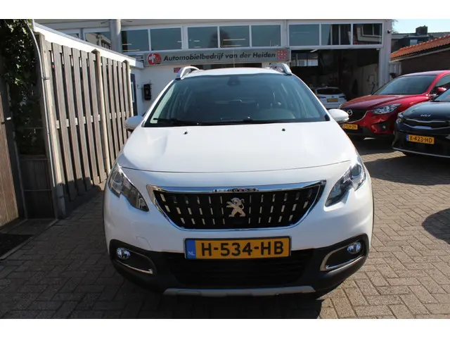 Peugeot 2008 1.2 PureTech Allure Carplay 2018 Benzine 8